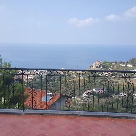 Летний дом Casa Indipendente Immersa Nel Verde Di Querce E Ulivi Джоиоза-Мареа